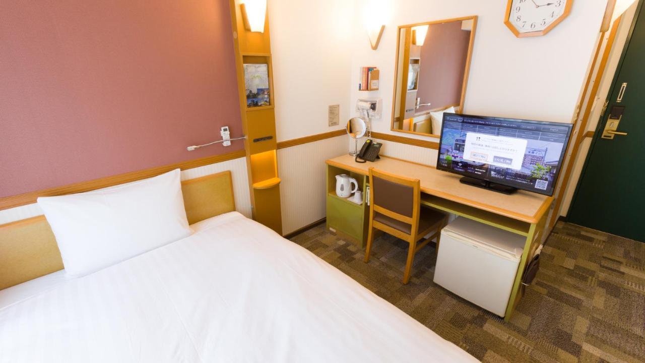 Toyoko Namba Nishi 3* 大阪